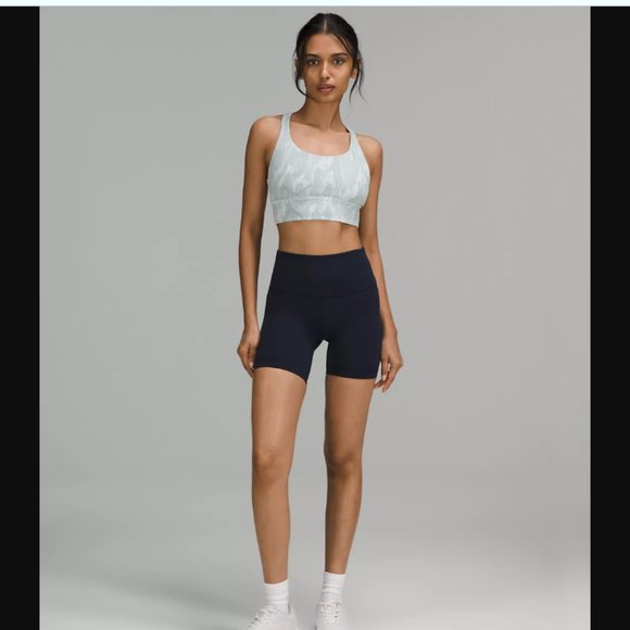 NWT Lululemon Sports Bra - Picture 5 of 9